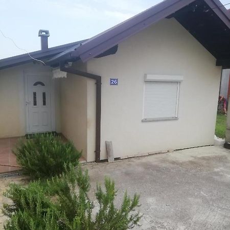 Kuca Za Odmor Sparta Dugo Selo Exterior photo